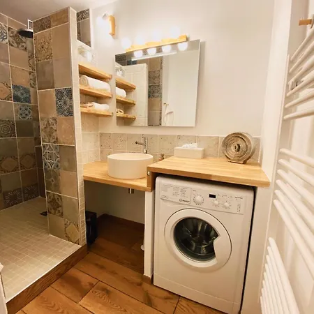 Apartment La Cassy - Sleep In *