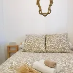 La Cassy - Sleep In *