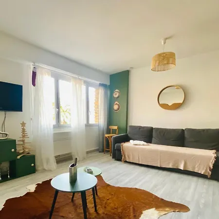 La Cassy - Sleep In * Cassis